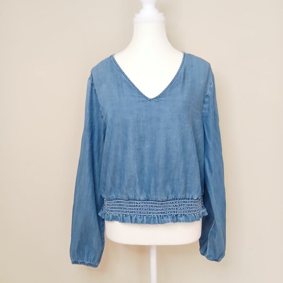Anthropologie Cloth & Stone Chambray Smocked Waist Tencel Blouse Size XL - Picture 4 of 8